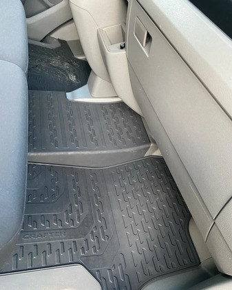 Volkswagen Crafter cena 77490 przebieg: 136196, rok produkcji 2017 z Osiek małe 121